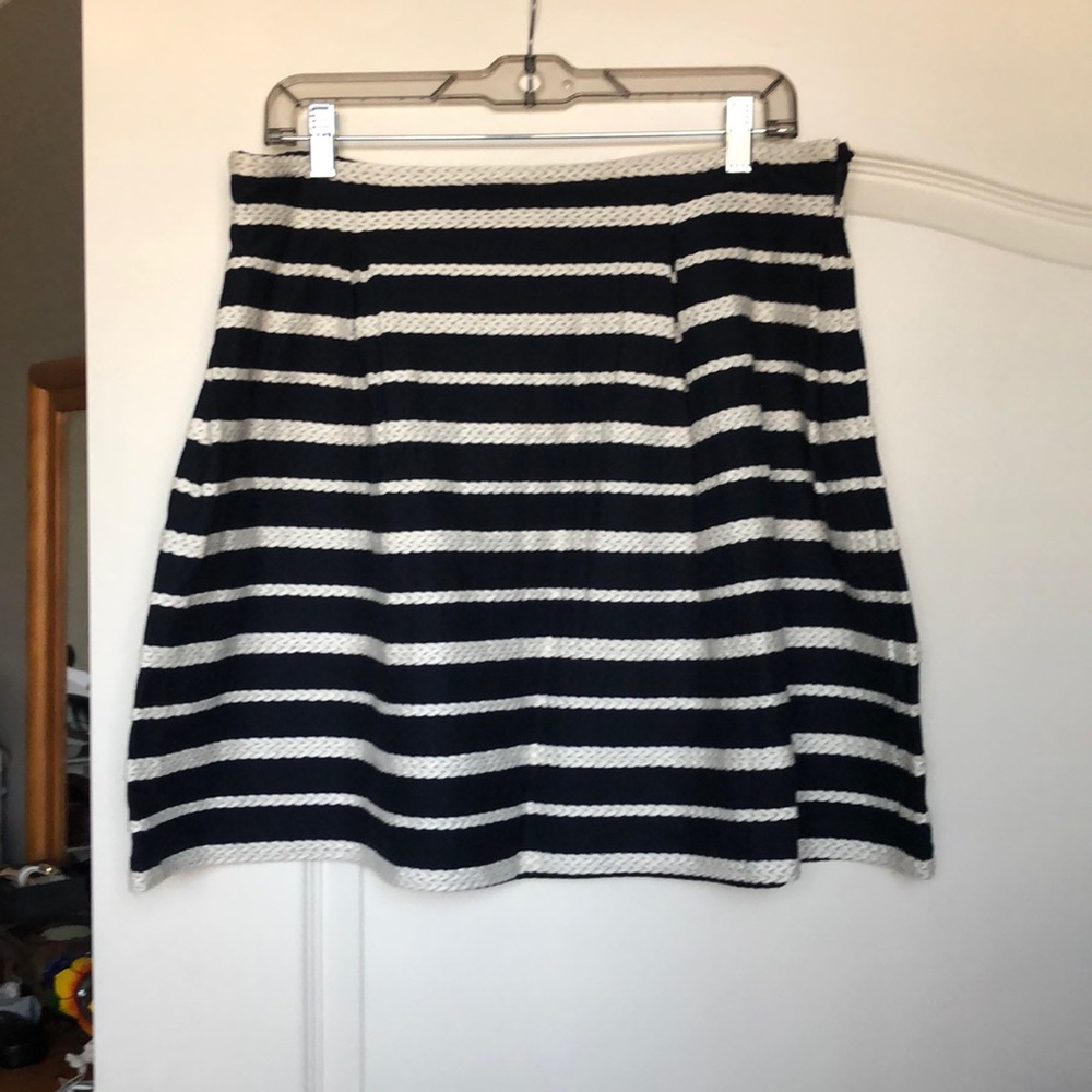 Like new  max studio navy blue a line skirt